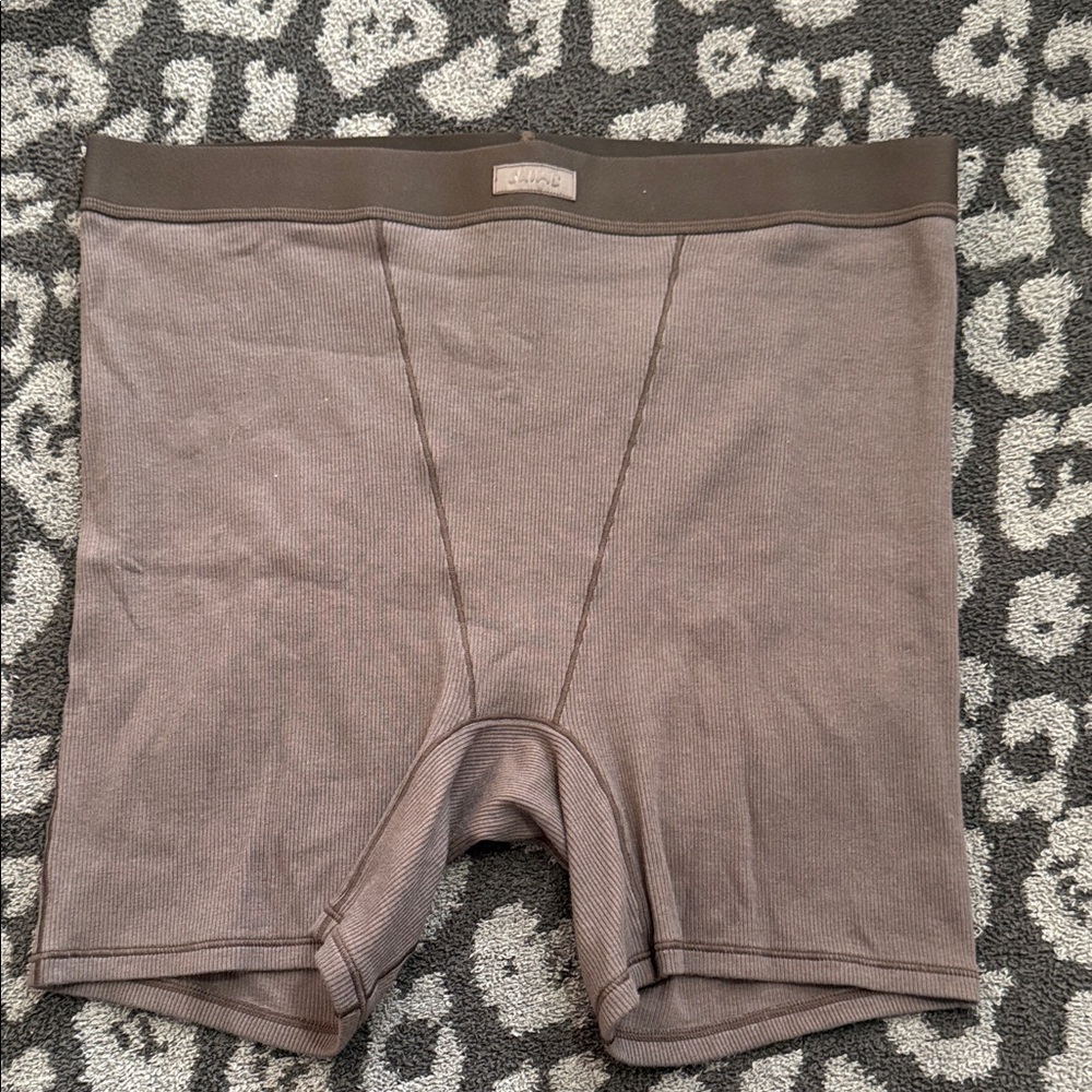 SKIMS Cotton Rib Boxer Ironm- Iron